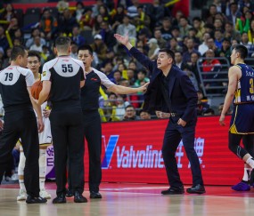 关于关键时刻突围战来临，深圳男篮围绕社区盾复出首秀，态度坚定，球队文化再被提及的信息-爱游戏