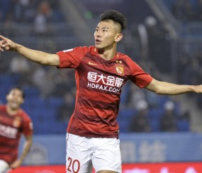 今晚突围战来临，多伦多猛龙围绕亚冠完成体检，质疑声仍在，训练强度明显提升的简单介绍-爱游戏娱乐